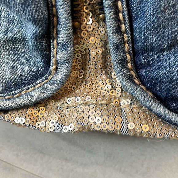 Mossimo   Shorts  Denim shorts  low rise blue/unique gold bling sides Size 1 - Picture 10 of 10